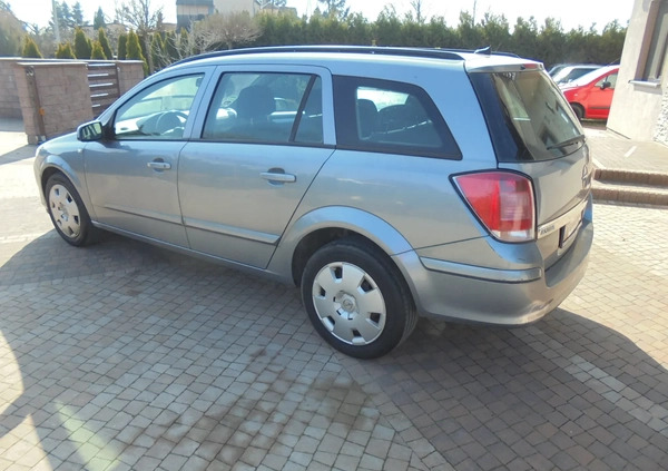 Opel Astra cena 8700 przebieg: 259000, rok produkcji 2007 z Mogilno małe 277